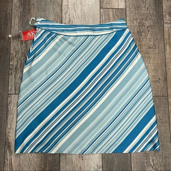 NWT Anne Klein Striped 100% Silk Flared Lined Career Skirt Blue and White Size 8 - Picture 2 of 12